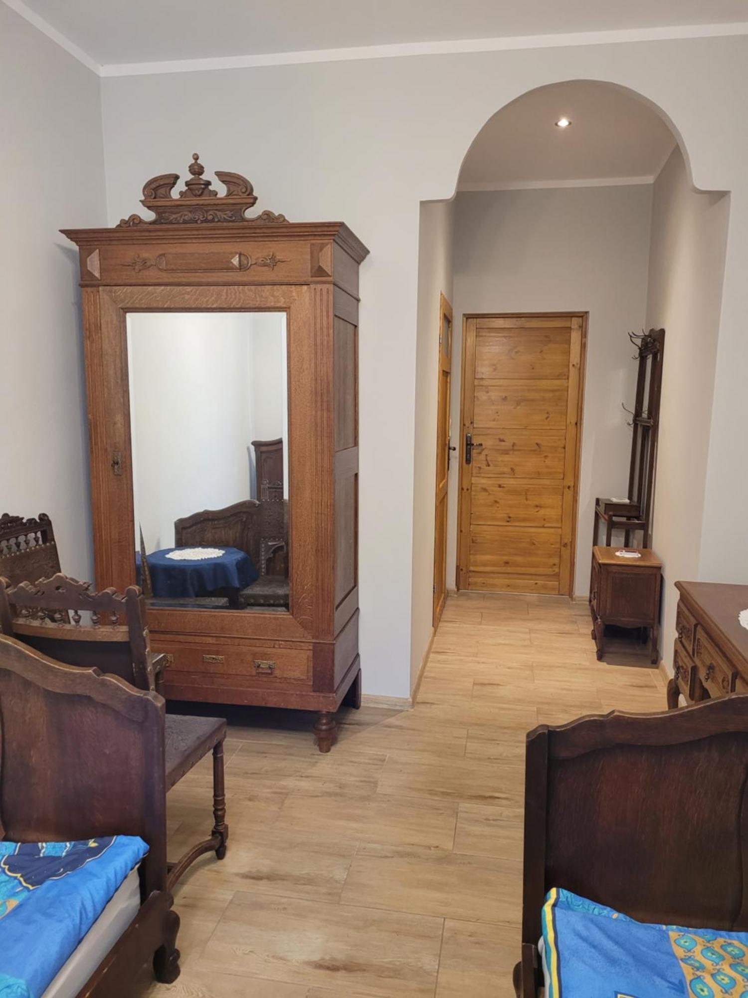 Palac Heymanna - Oficyna Apartment
